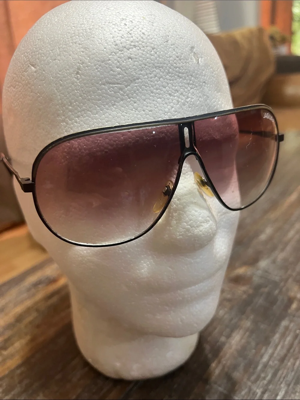Vintage Jaguar Men’s Aviator Sunglasses with Pink Gradient Lenses